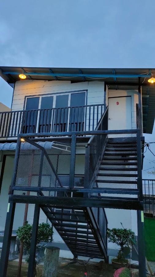 Aleesa Roomstay ปาเซร์ปูเตะห์ ภายนอก รูปภาพ